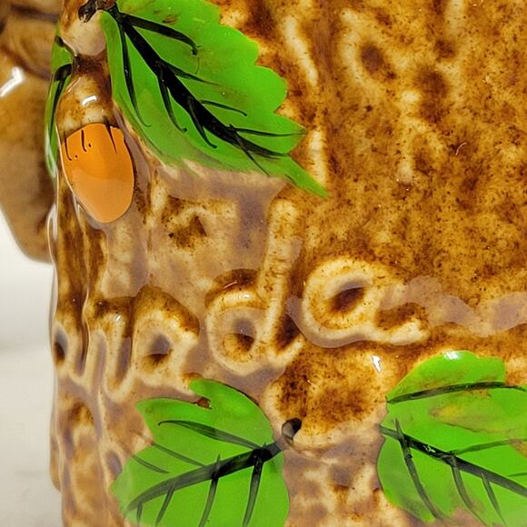 Vtg Squirrel Salt Pepper Shakers Creamer Set Souvenir Canada Hand Painted Cabin - Picture 6 of 16